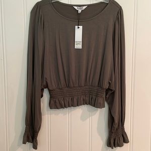 BB Dakota size small